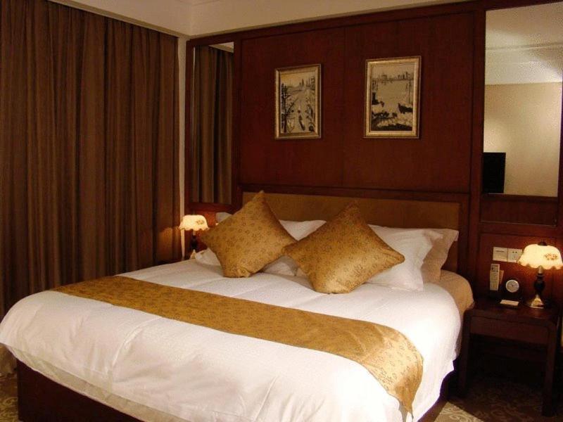 Linjiang Hotel شانغهاي الغرفة الصورة